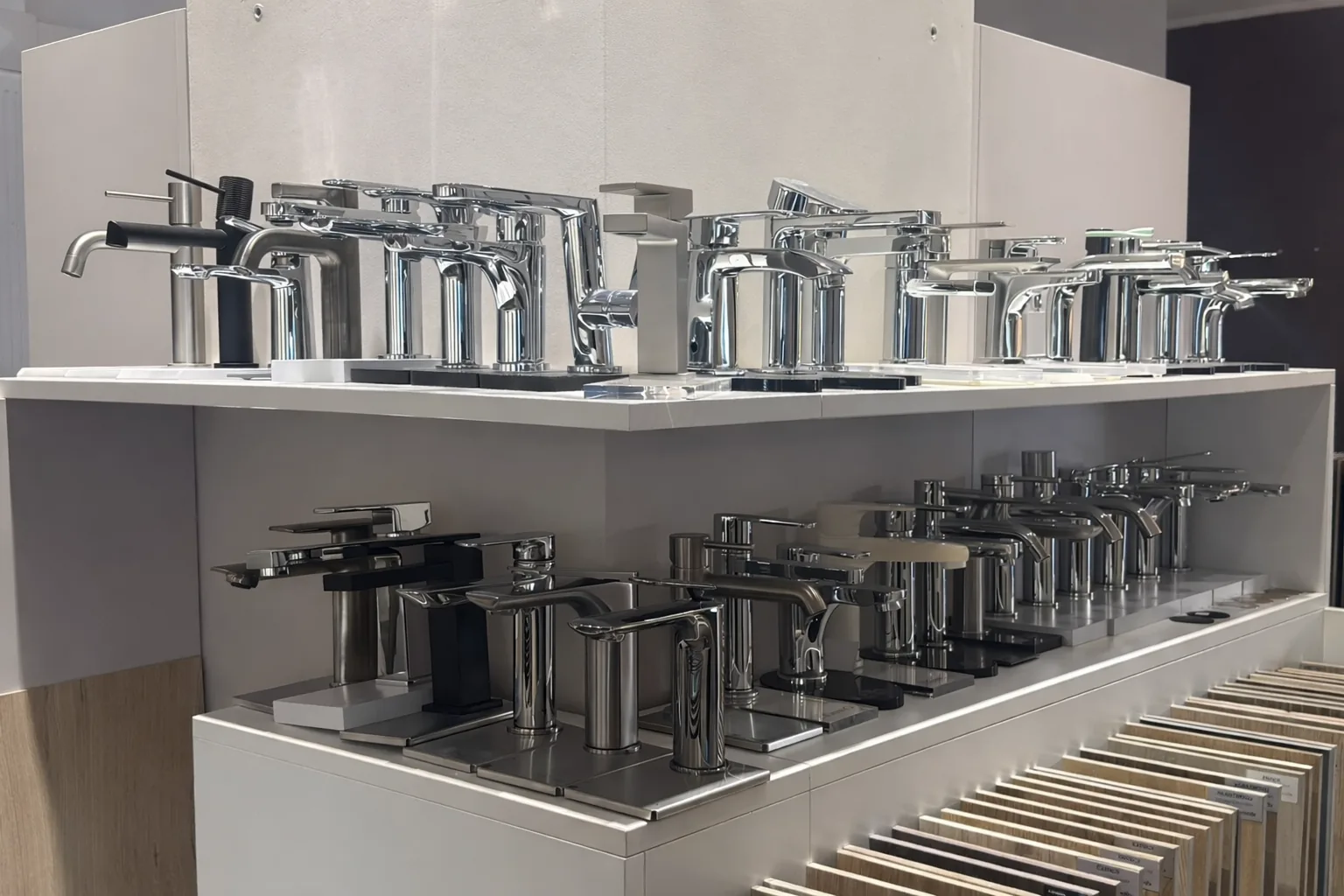 Showroom arredo bagno Edilcolor Novara - foto 8
